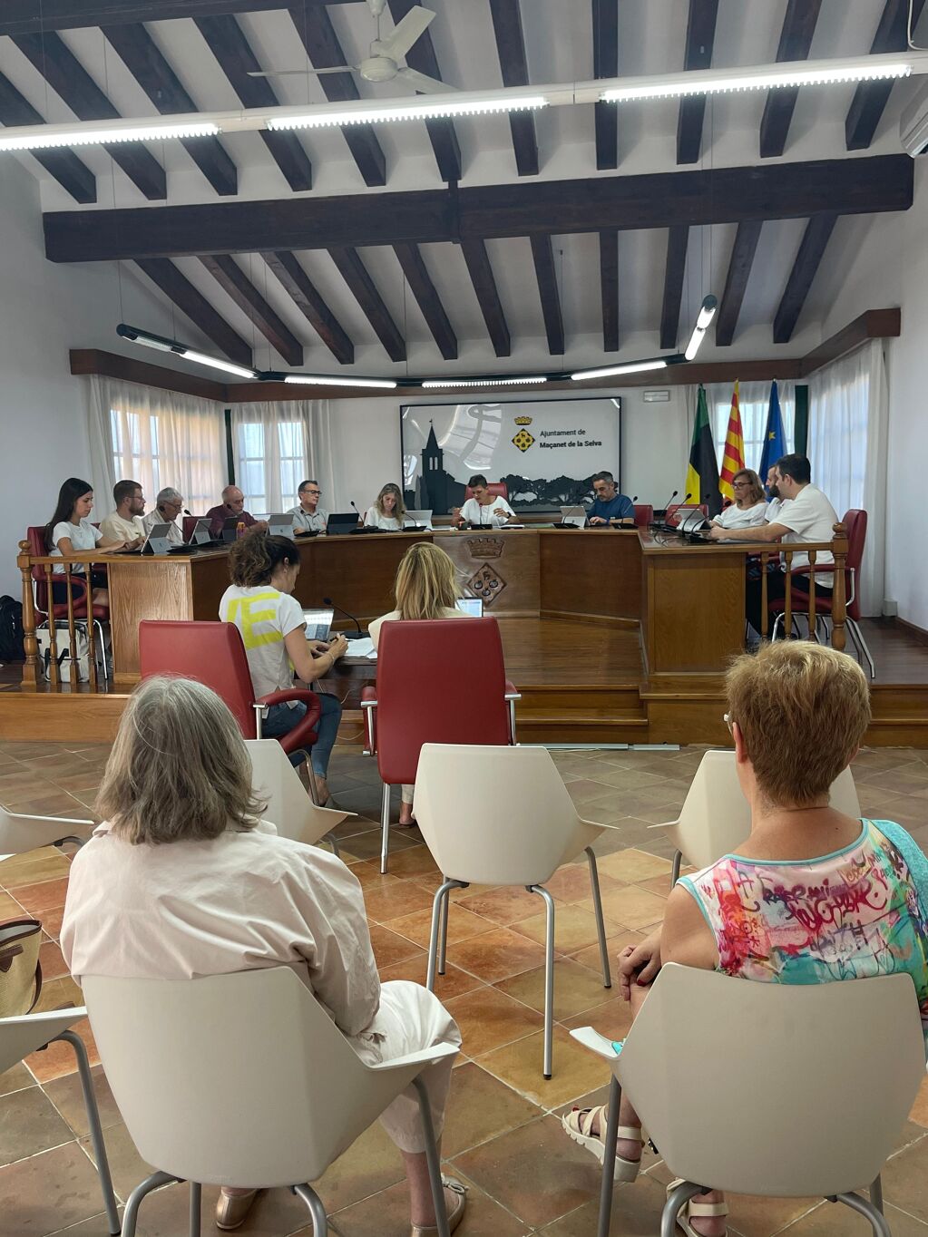 El Ple aprova la renovació de la canonada d’aigua potable a Montbarbat