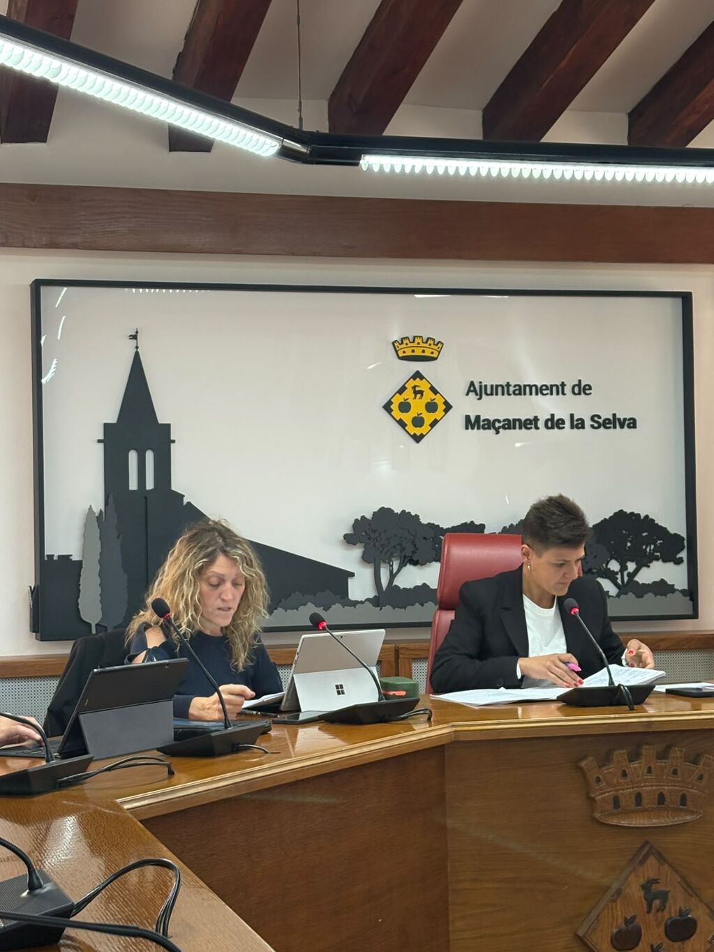 Maçanet de la Selva estabilitza els impostos per al 2027 i incorpora noves bonificacions fiscals