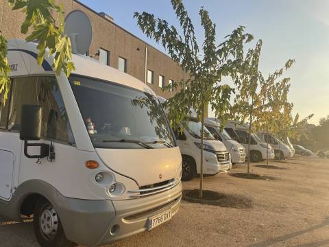 Inaugurada l’Àrea d’Aparcament d’Autocaravanes de Maçanet de la Selva per impulsar el turisme i el comerç local